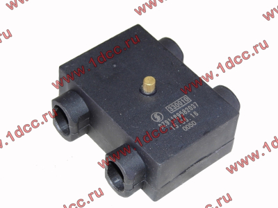 Блок предохранителей в аккумуляторном отсеке SH F3000 SHAANXI / Shacman (ШАНКСИ / Шакман) DZ91189582037 фото 1 Владимир